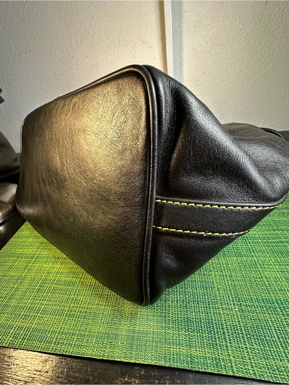 Dooney & Bourke Black Leather Drawstring Bucket Bag – Excellent Condition! - Picture 9 of 10